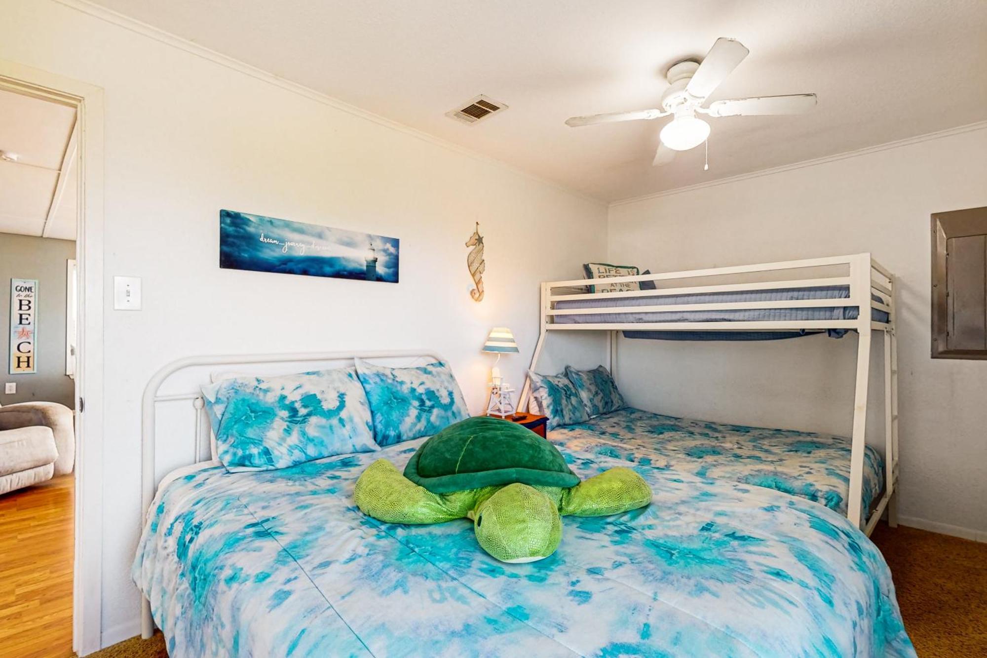 Turtle Sea-Renity Beach Cottage Кристал Бийч Екстериор снимка